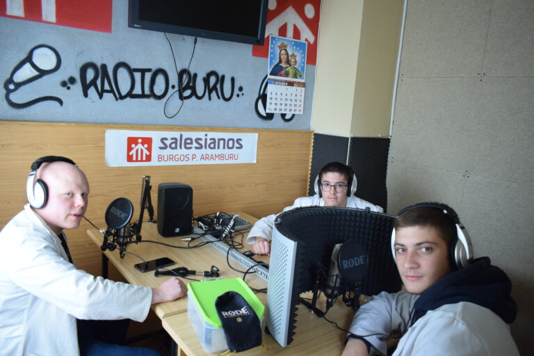 2022-10-25: BUENOS DÍAS 2EST