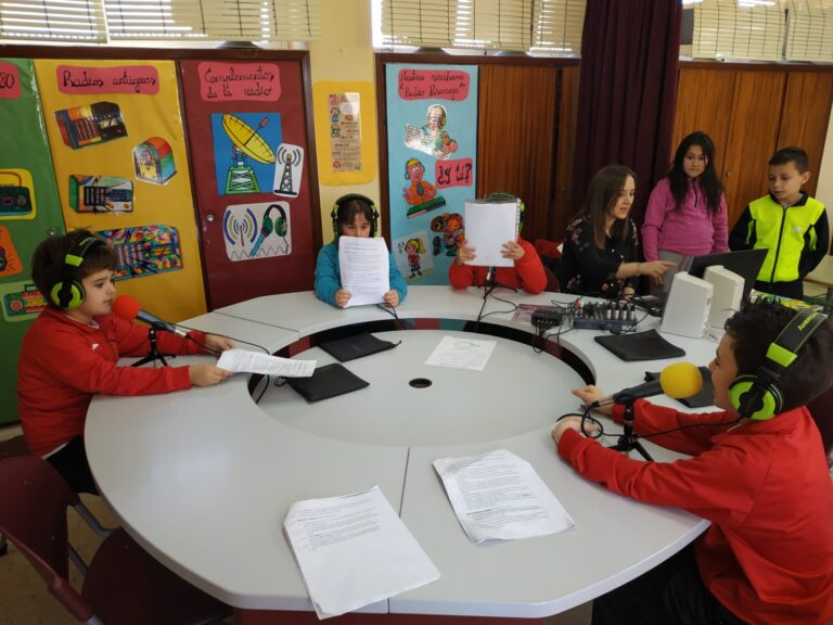 Cuento Clásico: "Los tres cerditos" 3º primaria