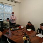 Auxiliares de conversación y alumnado de 2º ESO A cuentan anécdotas IV