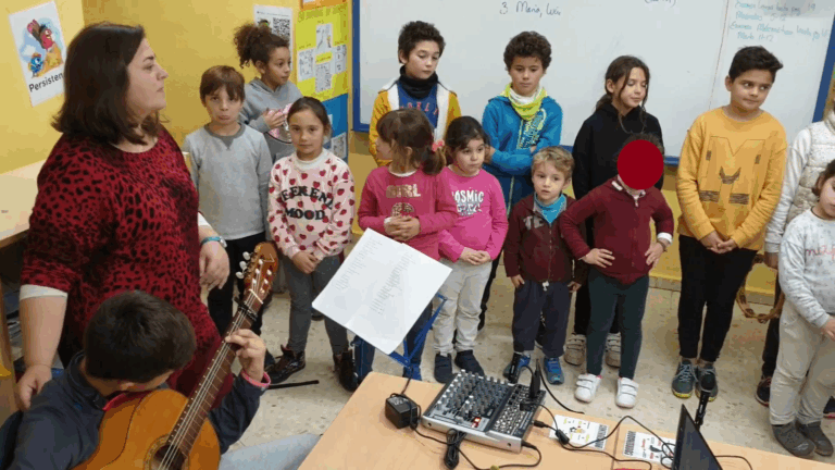 VILLANCICO "ASI ES LA LUZ QUE NACE EN TI"