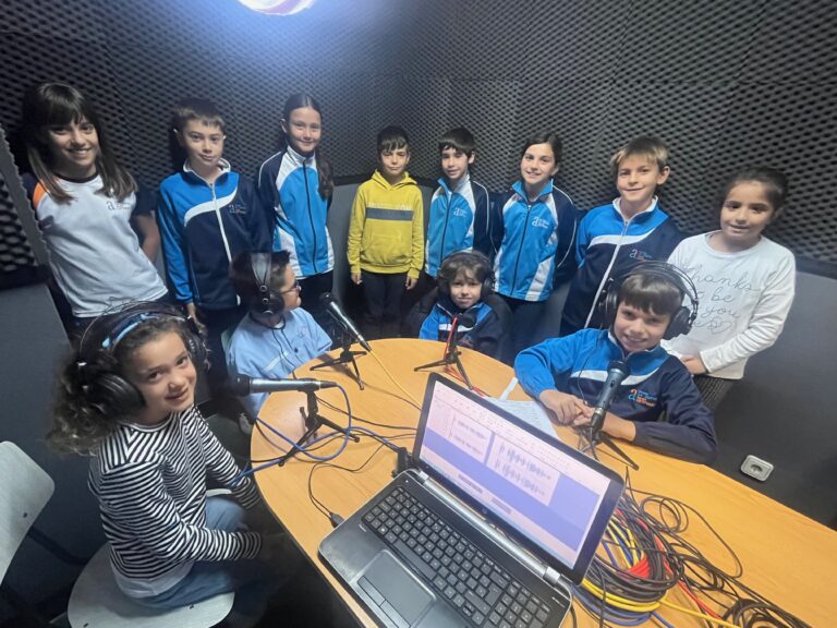 EL RUIDO DEL PATIO "Derechos del Niño"