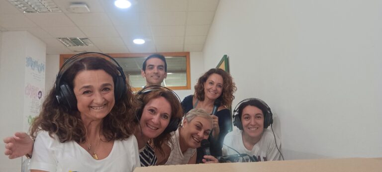 PRESENTACIÓN EQUIPO DE RADIO