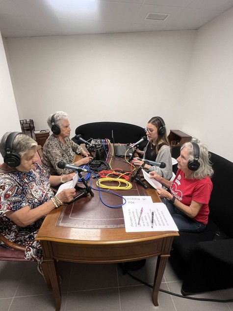 Radioteatro de la Vida: A punta de costura