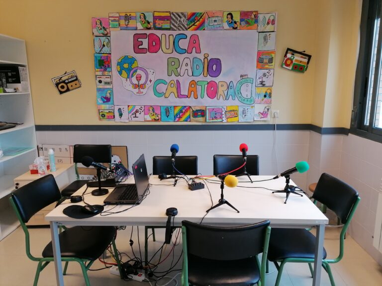 ¡DIVIÉRTETE CON EDUCA RADIO CALATORAO!