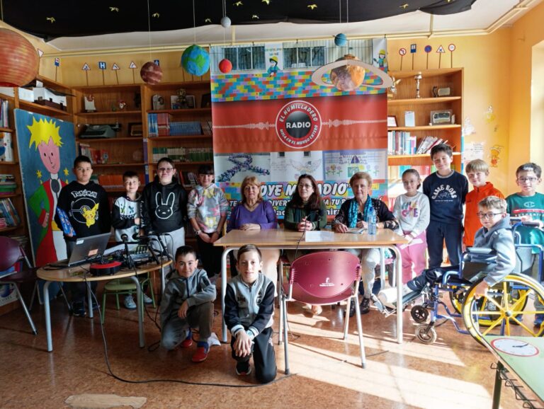 ENTREVISTA  A LA PRIMERA JUNTA DE LA "AMPA EL PILAR"