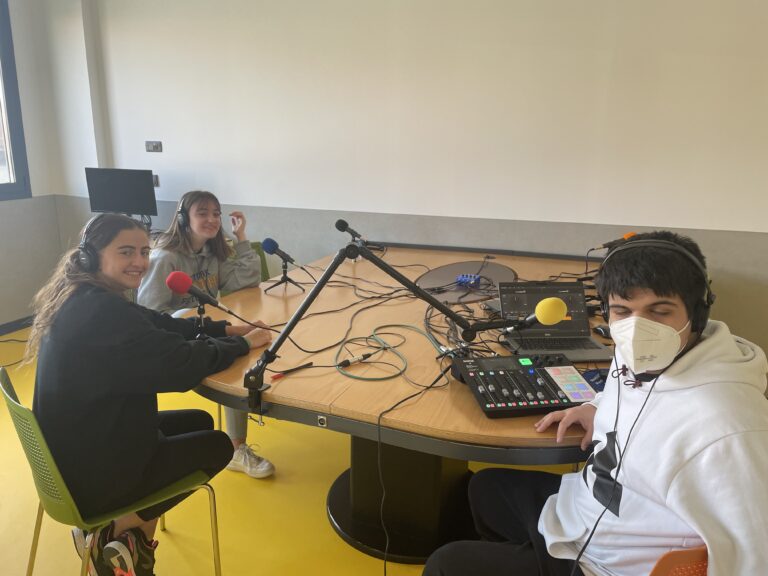 Prensa rosa en el mundo de las élites