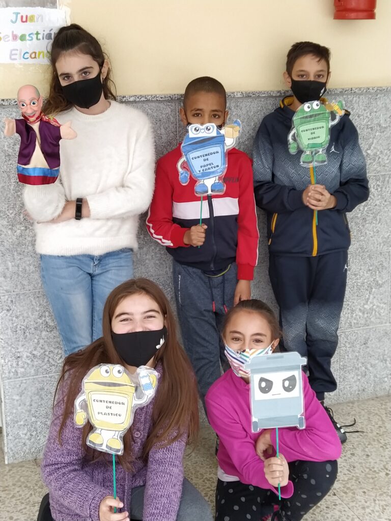 Los contenedores de reciclaje- Dramatización con marionetas.