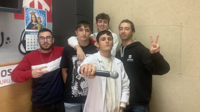 21/11/2022 - BUENOS DÍAS 2ºEIT