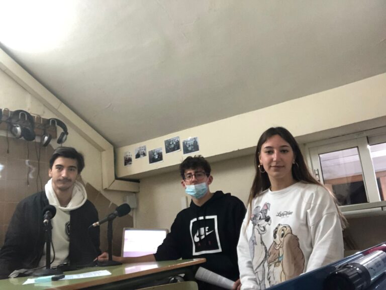 CREACIONISMO VERSUS EVOLUCIONISMO