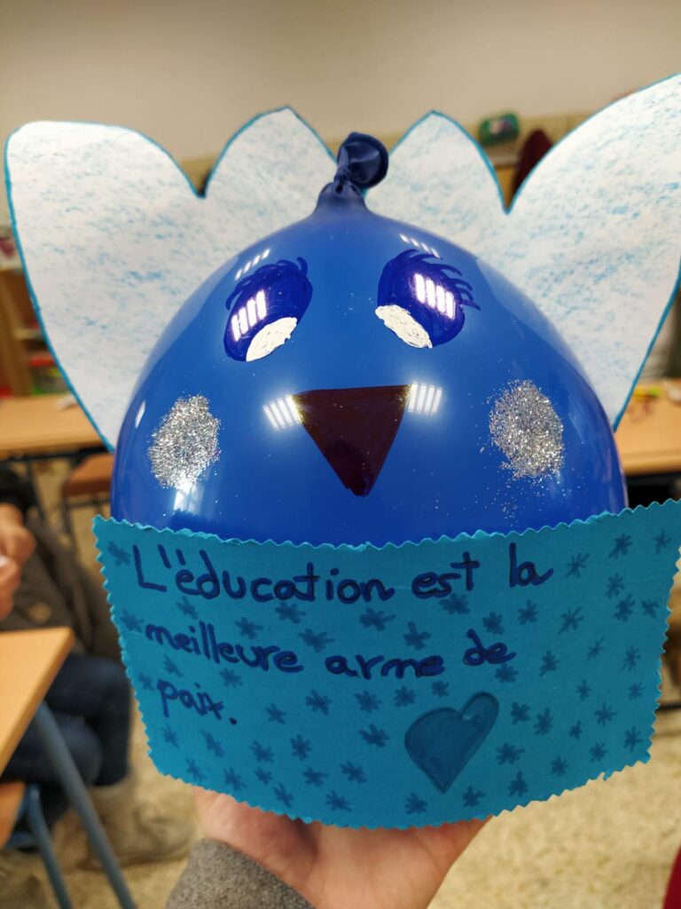 6º- Día de la Paz- Mensajes de paz en diferentes idiomas y formatos.