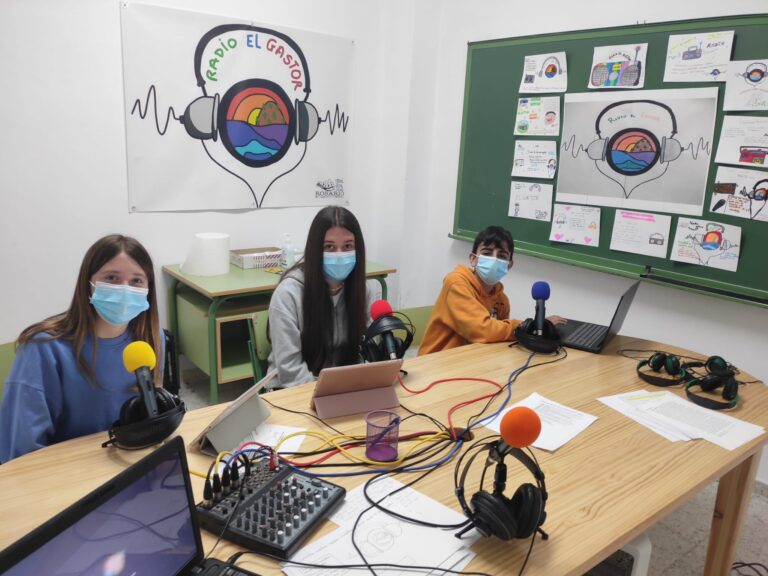 ANUNCIOS EN INGLÉS ALUMNADO 1ºESO