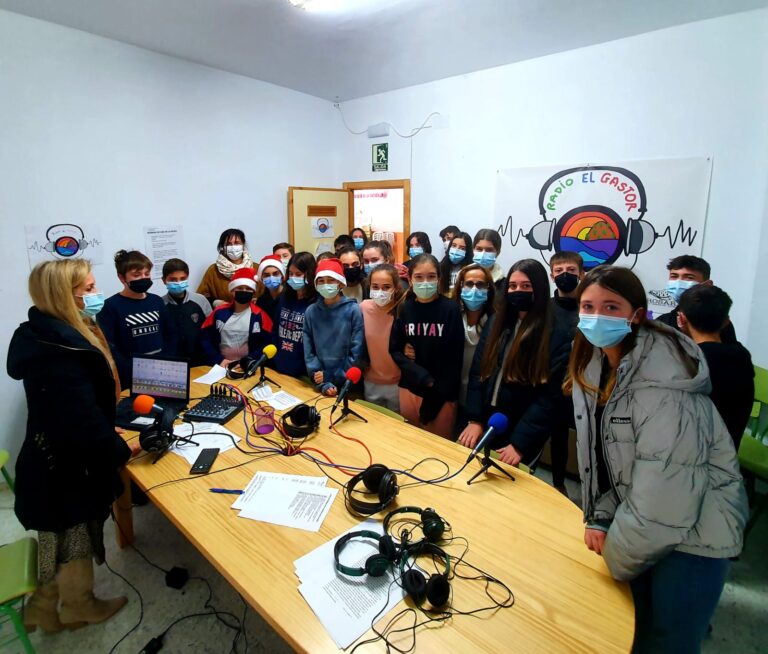 VILLANCICO DE SECUNDARIA: ADORARLE