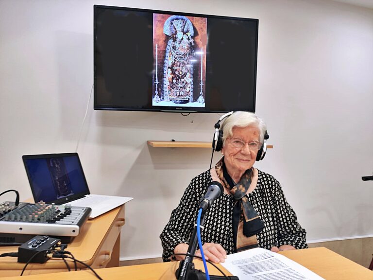 Origen de la Virgen de los Desamparados Isabel Alcalde