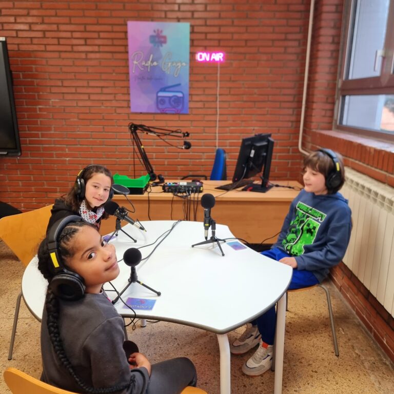 "Microrrelatos de invierno" - 4º Primaria - Radio Gago
