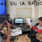 Bromas en la radio