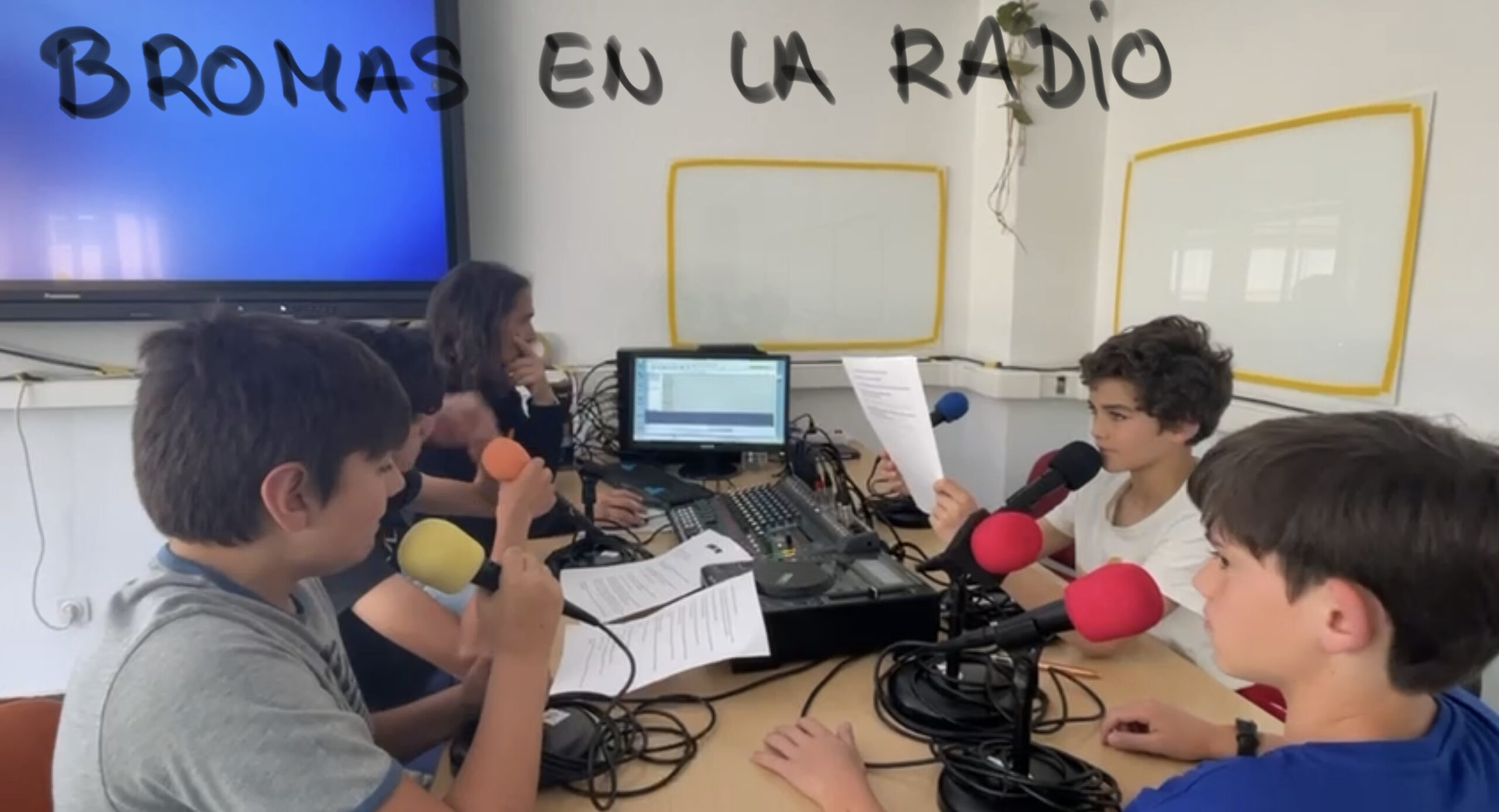 Bromas en la radio