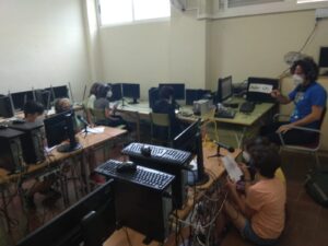 DIA A DIA - Tertulia 2 - Olas del Feminismo y evolución de las Princesas Disney