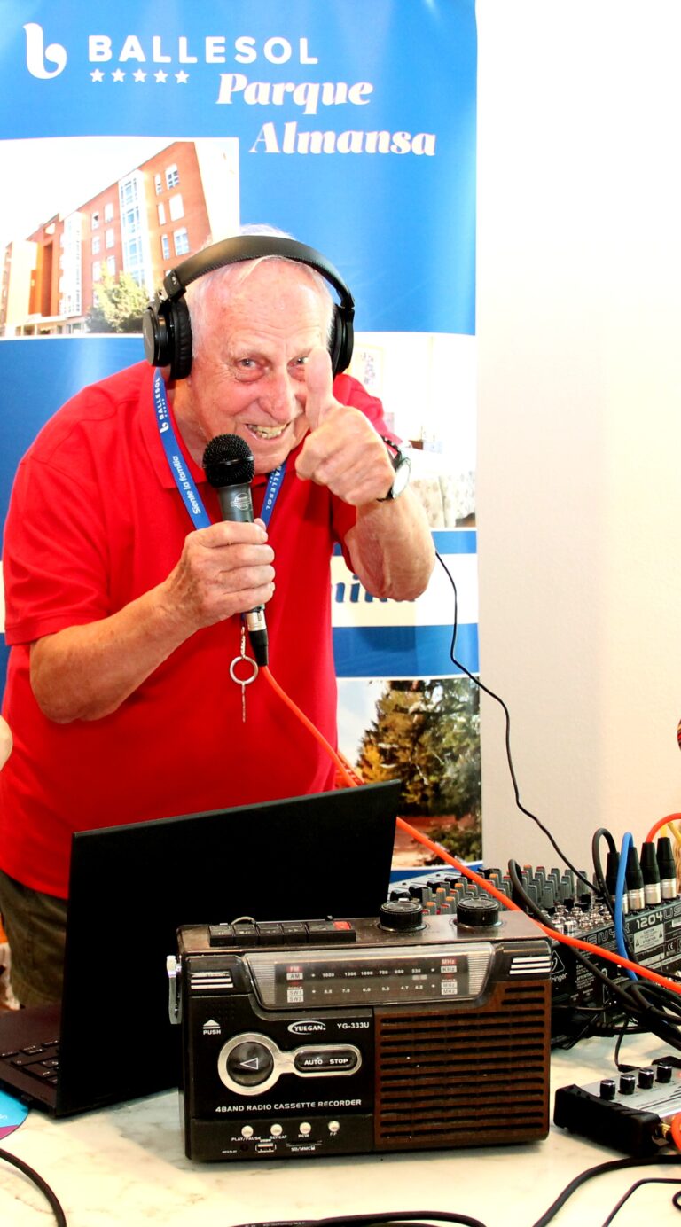 "Canas de Oírte 1" -DÍA MUNDIAL DE LOS ABUELOS -