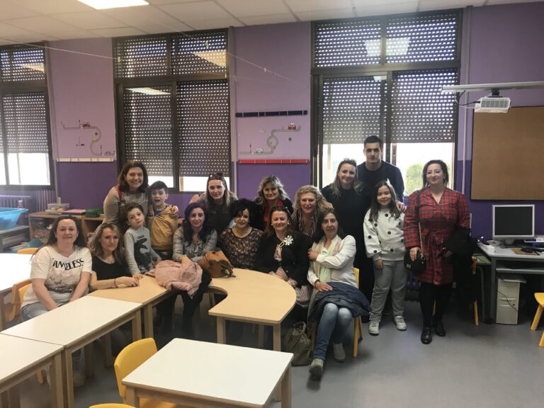 Entrevista a un grupo de Antiguas Alumnas del centro.