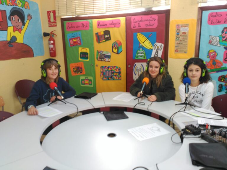 ENTREVISTA PAULA BERMEJO. ESTUDIANTE DOBLAJE. INVITADA NUESTRA  SEMANA CULTURAL