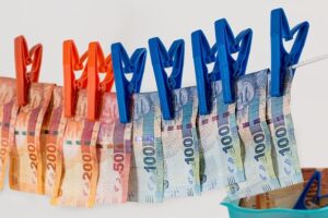 La economía sumergida y el fraude fiscal: los paraísos fiscales