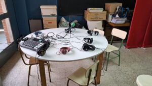 Estás en la radio