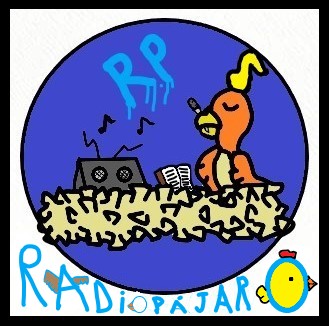 Un extraño huevo de un color aún más extraño