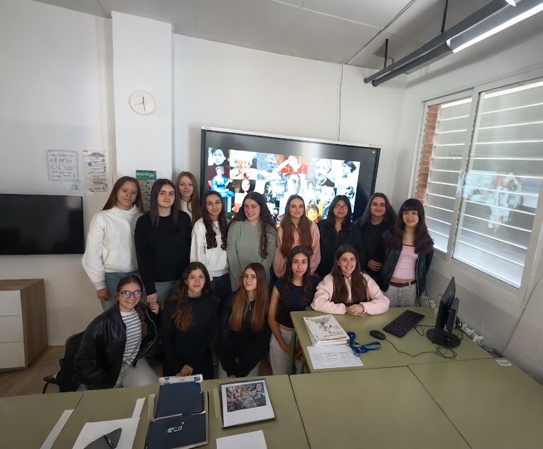 Escuchar podcast Mujeres escritoras