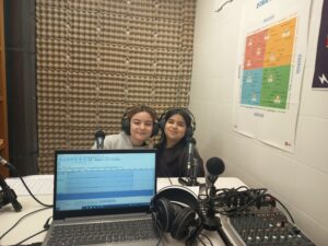Escuchar podcast Entrevista a Cecilia, la profe de Sociales del IES La Basílica