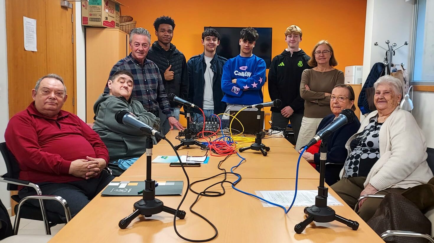 Escuchar podcast LA EDUCACIÓN DE AYER Y DE HOY