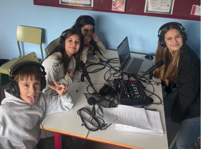 Escuchar podcast NO TE ENREDES EN LAS REDES