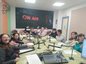 Escuchar podcast CURIOSIDADES MATEMÁTICAS AL DESCUBIERTO