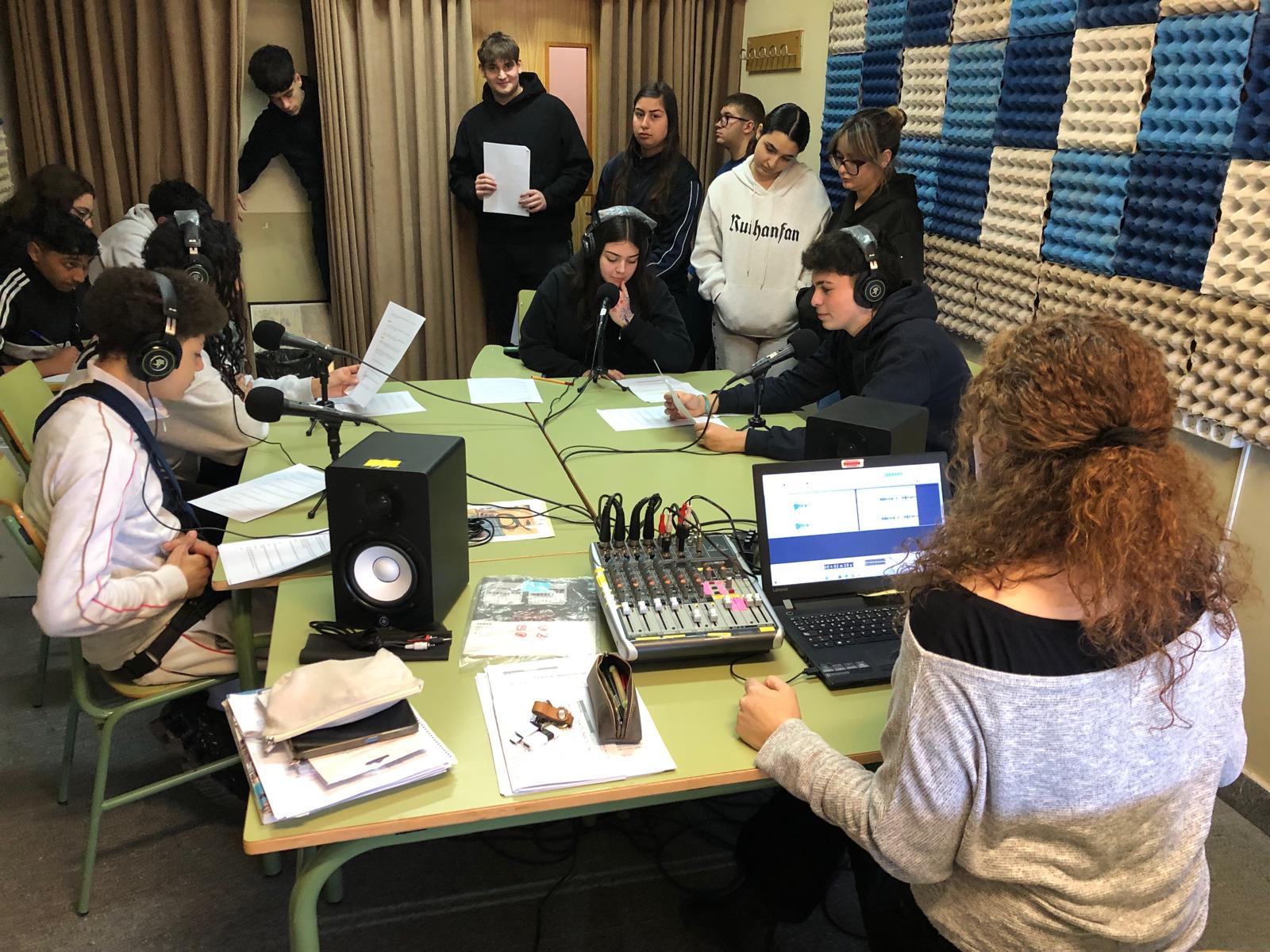 Escuchar podcast Noticiario literario