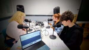 Escuchar podcast CRISTALITOS