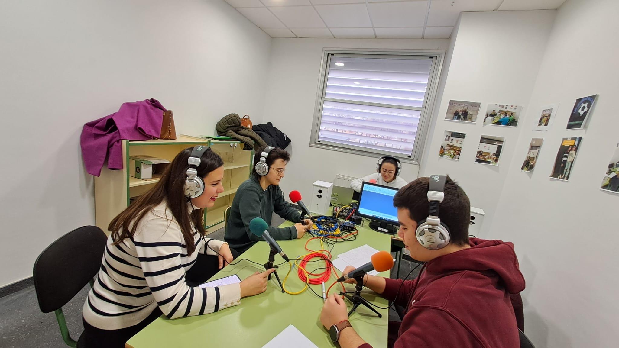 Escuchar podcast DESTINO COREA DEL SUR CON IRENE LÓPEZ LOSA